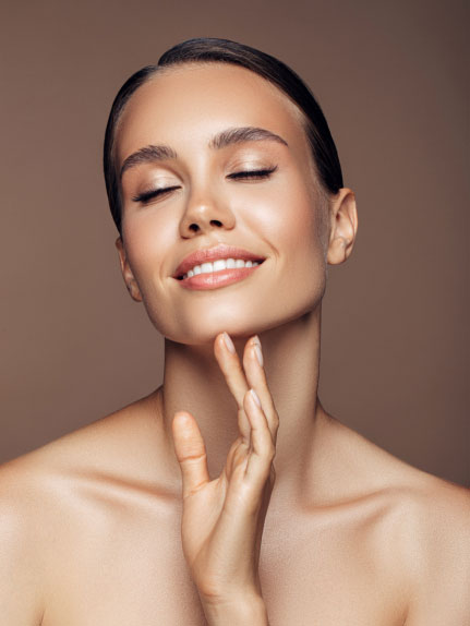 Nails, Lashes, Brows, Fusspflege, Massagestuhl im Sonnenstudio Solarium Sunresidenz in Korbach!