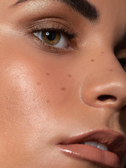 Lashes & Brows - Lass dir deine Augenbrauen & Wimpern machen im Sonnenstudio Solarium Sunresidenz in Korbach!